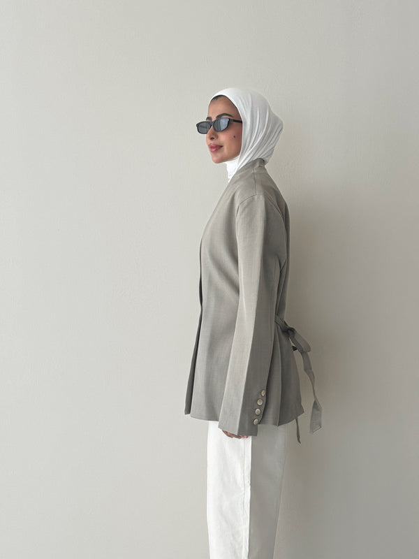 Loose Vneck Belted Blazer