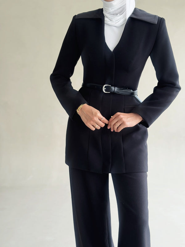 Mid-thigh Vneck Blazer