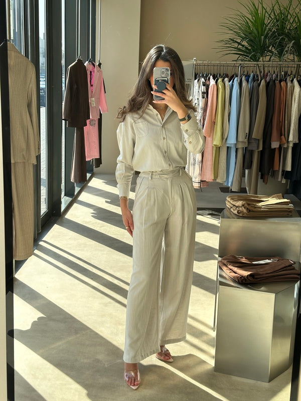 Zigzag Stitched Linen Sets