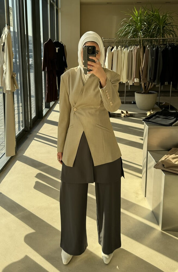 Single-button Asymmetrical Blazer