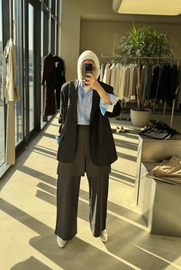 White Cuffs Loose Stripe Blazer
