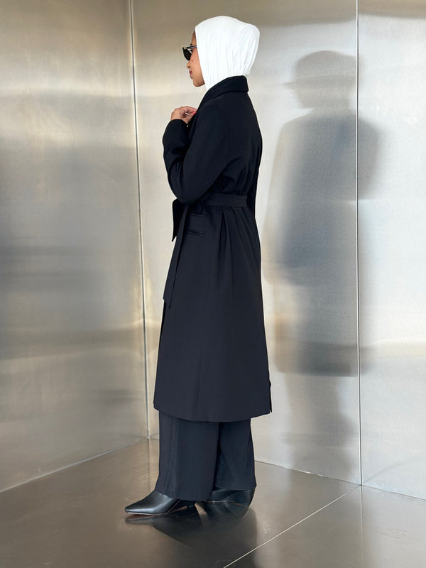 4 Buttons Tailored Fit Coat w/ Belt