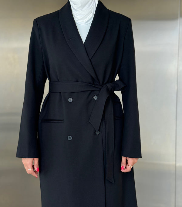 4 Buttons Tailored Fit Coat w/ Belt