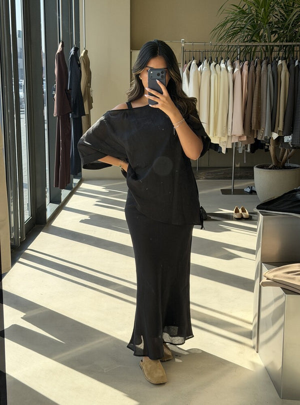 Mid-sleeve Top Skirt Set