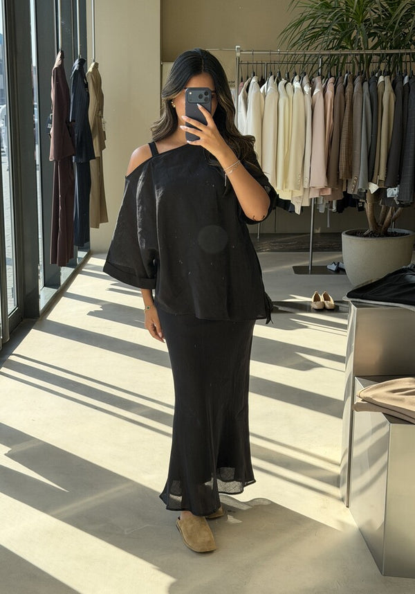 Mid-sleeve Top Skirt Set