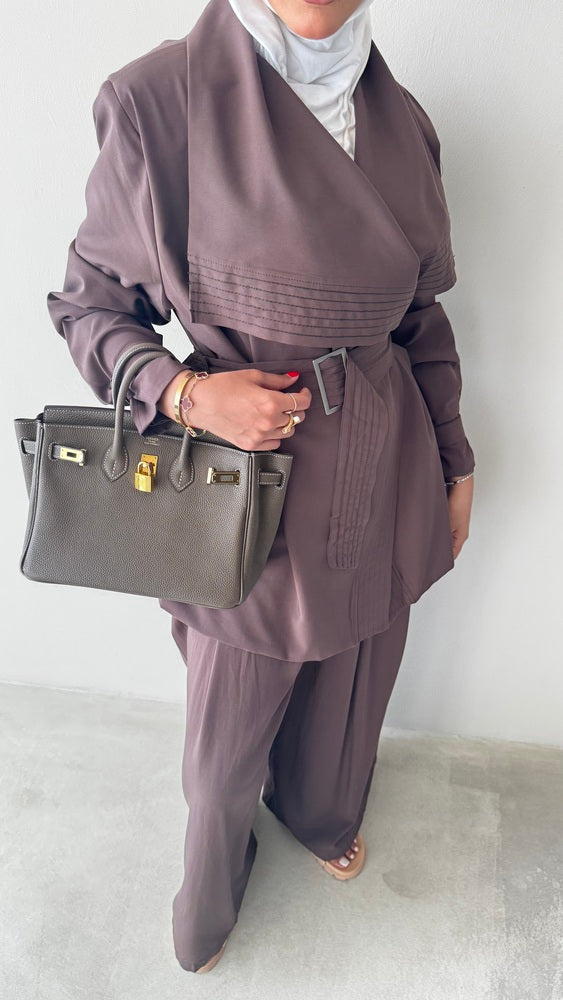 Multi-line Stitch Belted Set