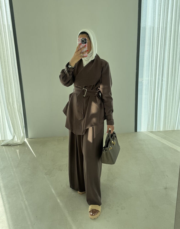 Multi-line Stitch Belted Set