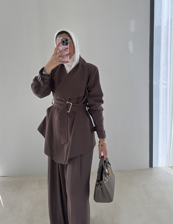 Multi-line Stitch Belted Set