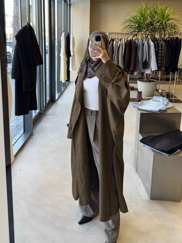 Loose-fitting Light Trench Coat