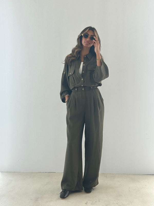 Solid Collared Jumpsuit