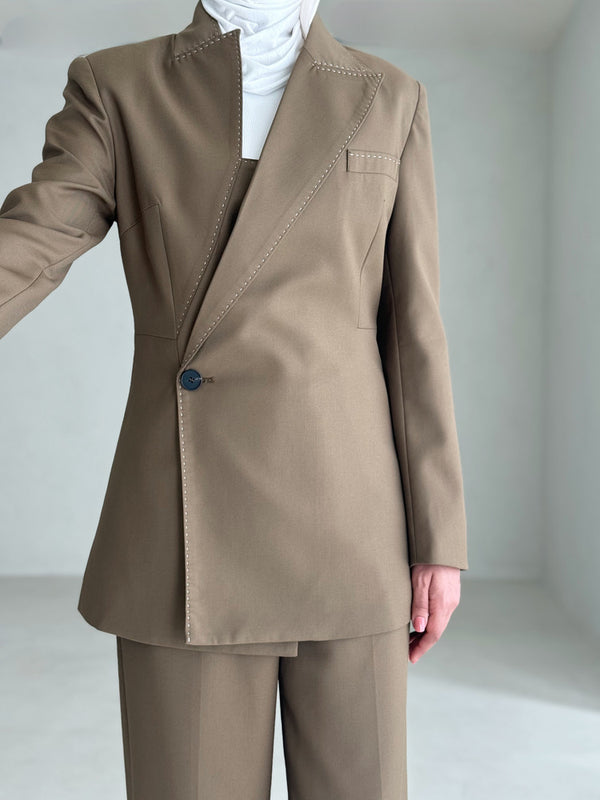 Asymmetry Line Stitch Designed 2PC Set