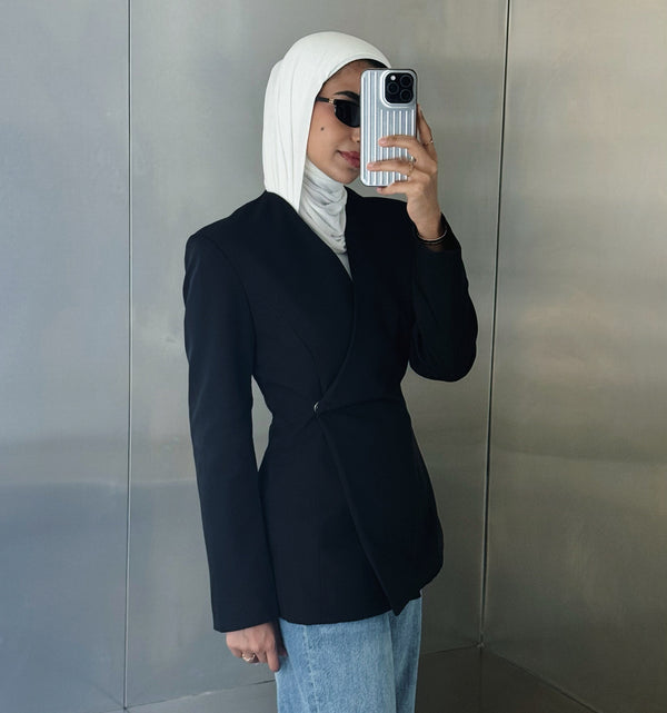 Snap Buttoned Belted V-neck Blazer