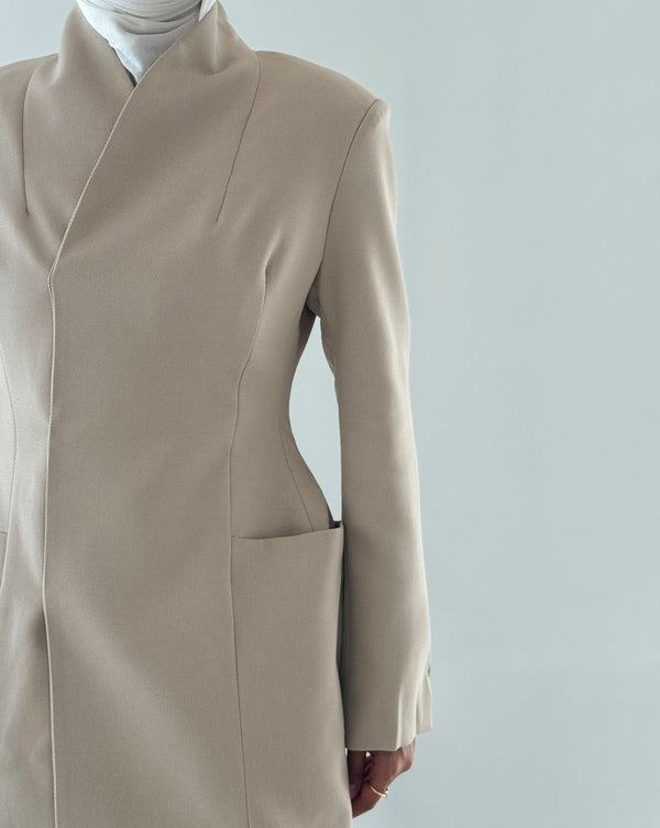2 Pocket Collarless Blazer