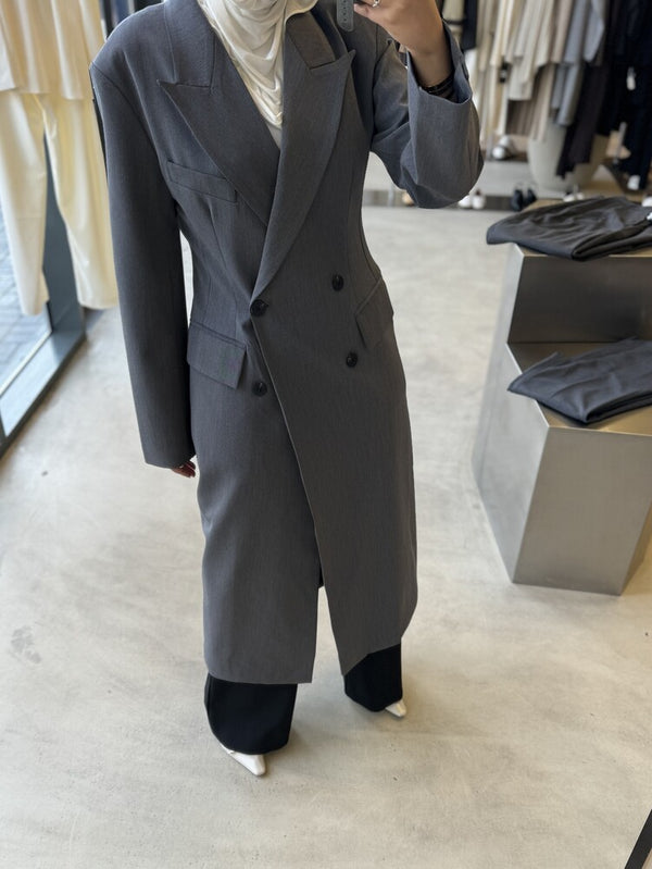 Brief Vintage Long Blazerالسترات الخارجية / البليزرات الطويلةX