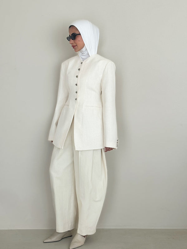 Half-buttoned Blazer Set