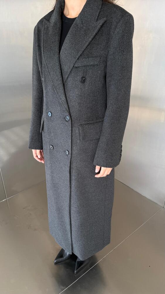 6 Buttons Pointed Lapel Coat