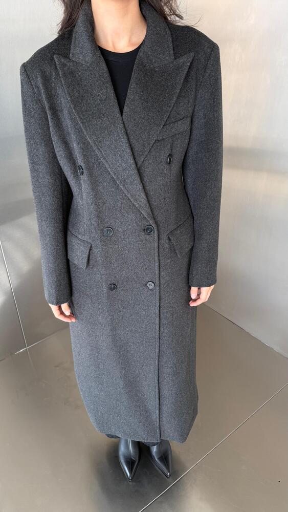 6 Buttons Pointed Lapel Coat