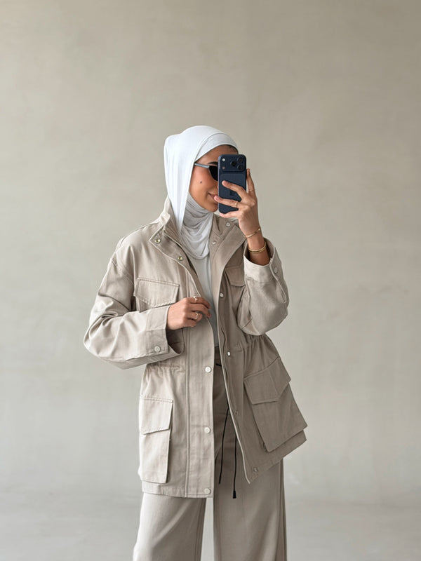 Monochromatic Utility Set