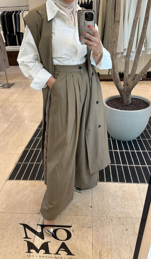 Non-sleeved  Trench w/ Shirt 3PC set