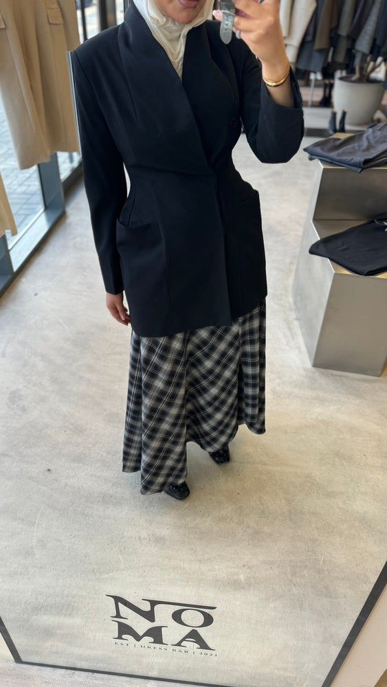 Woolen Collarless Blazer