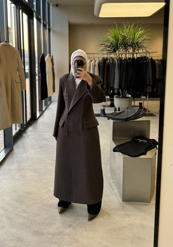 6 Buttons Pointed Lapel Coat