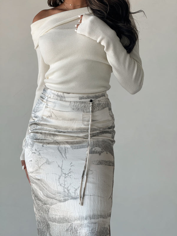 Knitted Top + Satin Skirt Setsملابس كاملة / أطقم