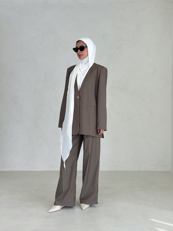 Women's 2PC Set w/ White Mesh Scarf