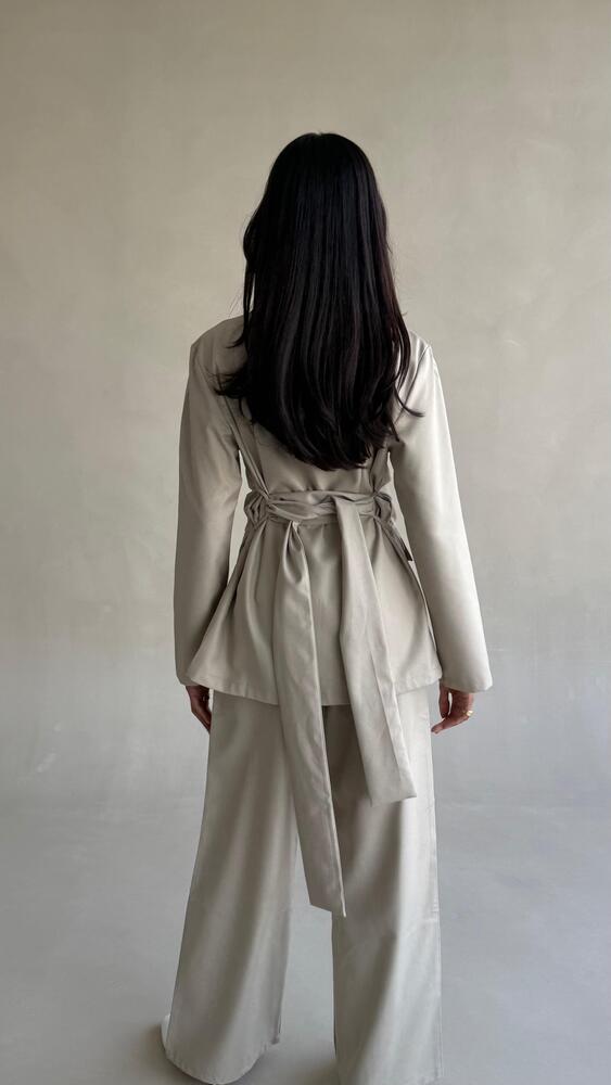 Shoulder Cloaklet Blazer Set