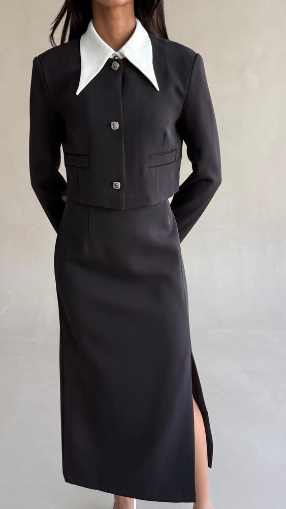 White Pointed Collar Skirt Set