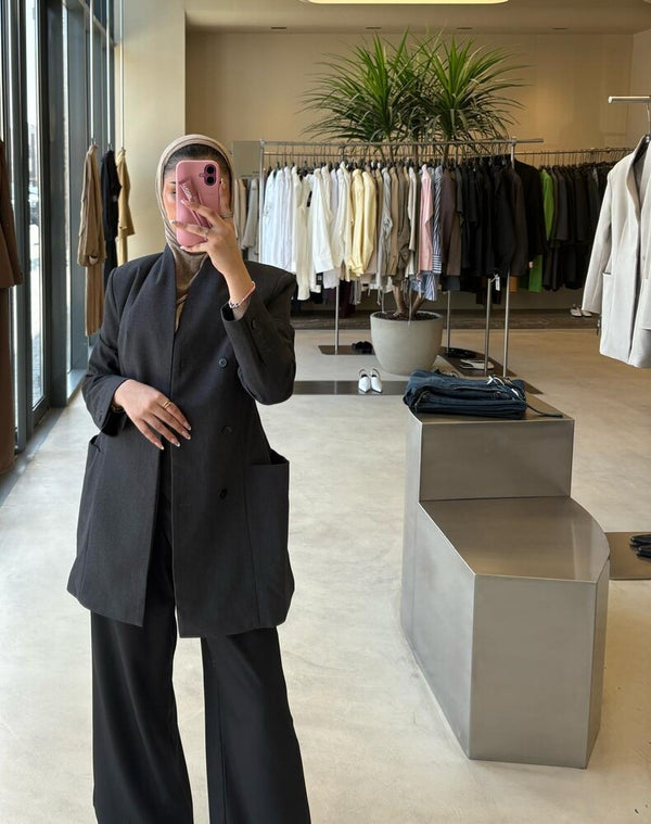 2 Pocket Collarless Blazer