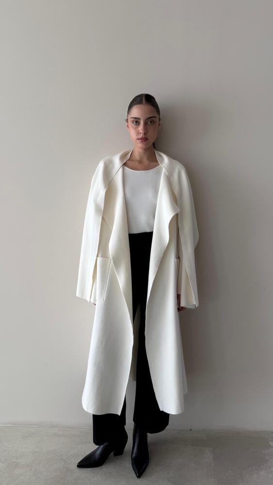 Thick Knitted Cardigan with Shawl