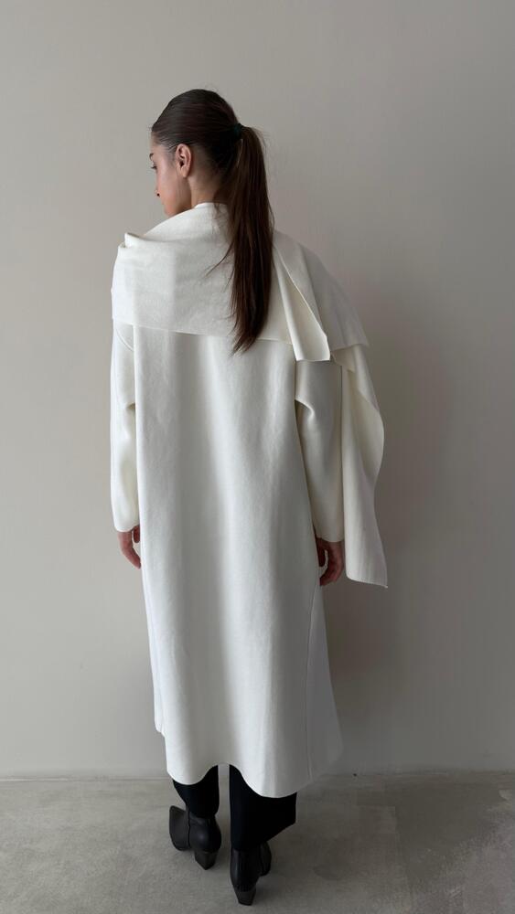 Thick Knitted Cardigan with Shawl