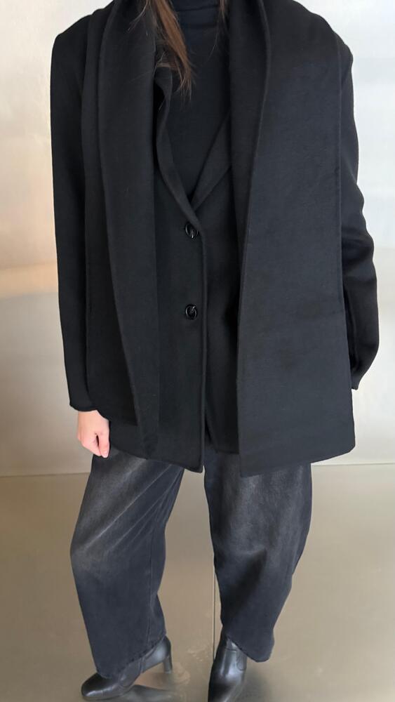 Woolen Slim Fit Jacket w/ Scarf