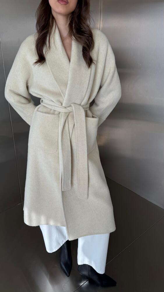 Woolen 2-Pocket Coat w/ Belt