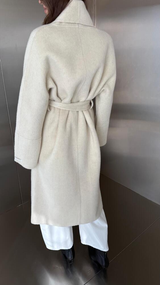 Woolen 2-Pocket Coat w/ Belt