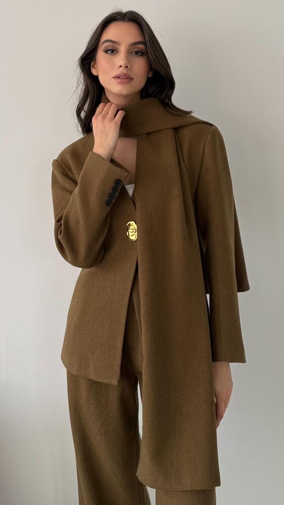 2PC Scarf Set w/ Golden Button