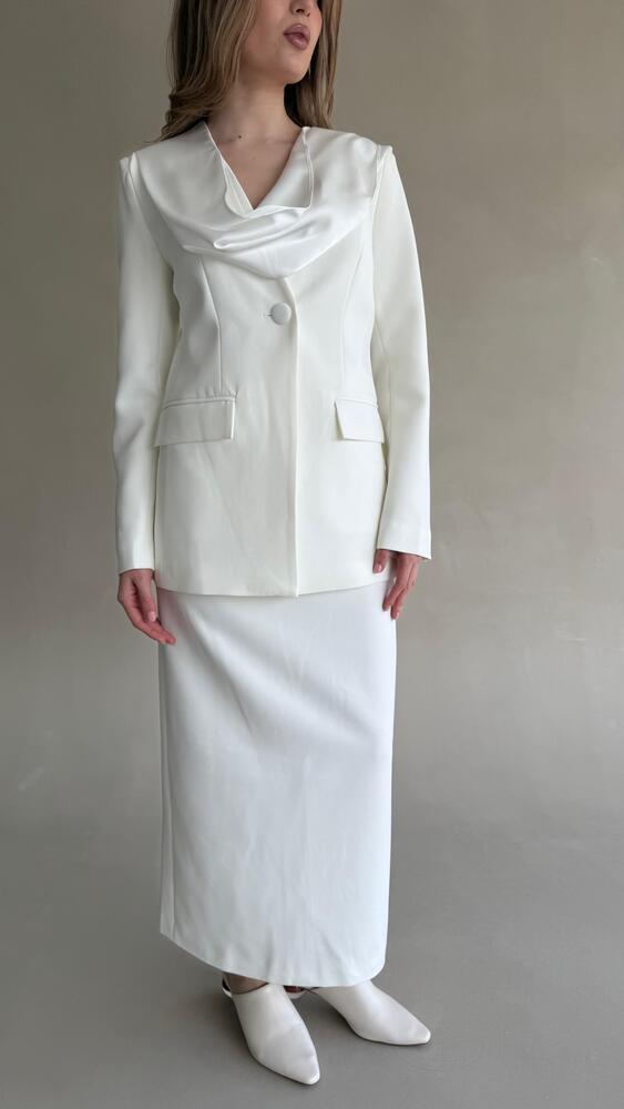 2PC Solid Color Skirt Set w/ Scarf