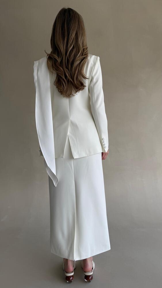 2PC Solid Color Skirt Set w/ Scarf