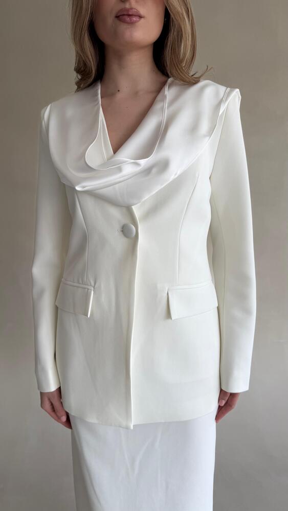 2PC Solid Color Skirt Set w/ Scarf