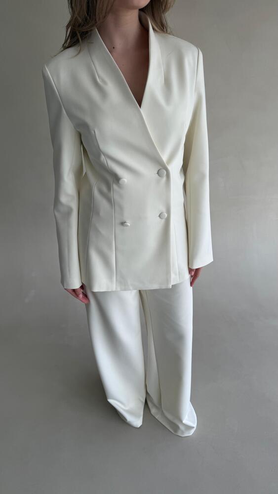 Elegant 4-button 2PC Set