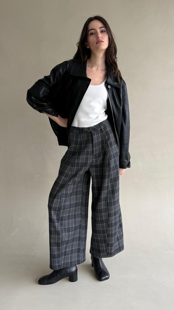Monochrome Plaid Trouser