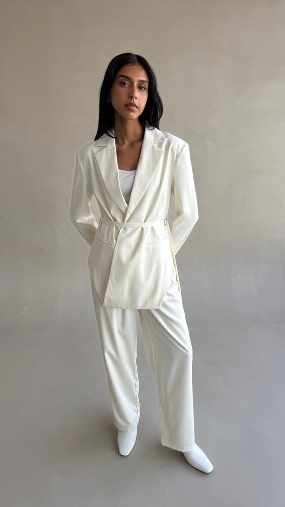 Vanta Belted Set