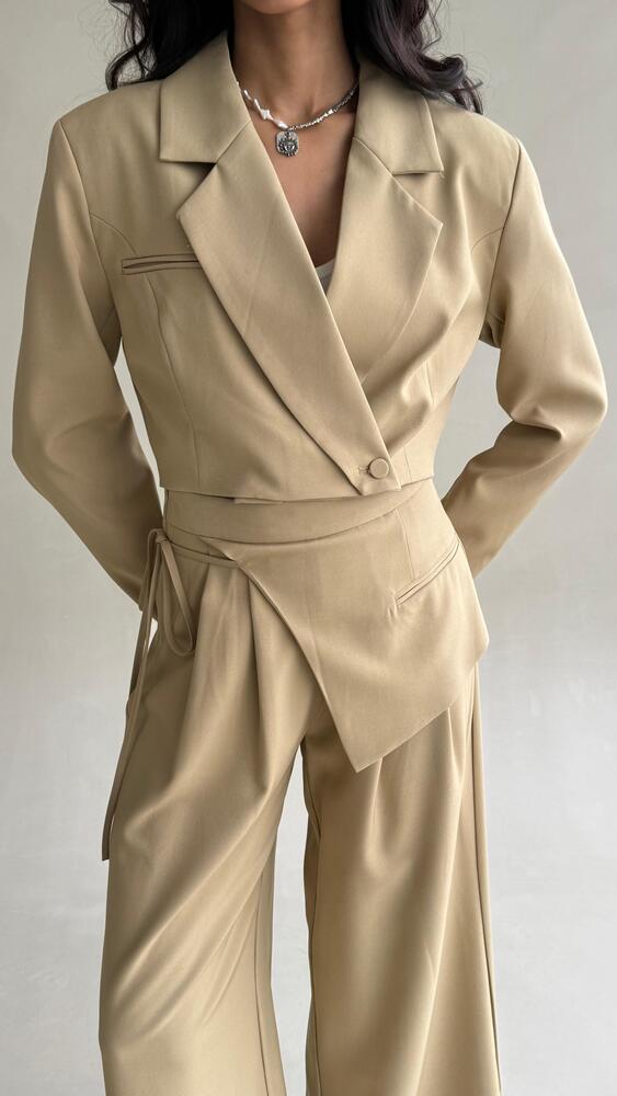 Waist-length Blazer Set