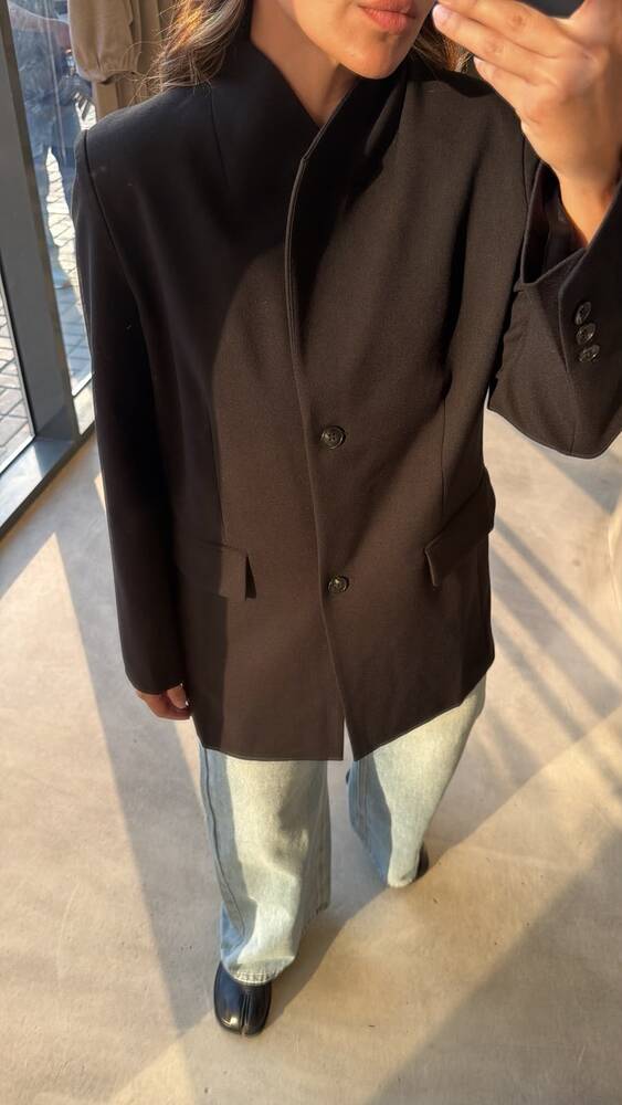 2-button High Neck Blazer