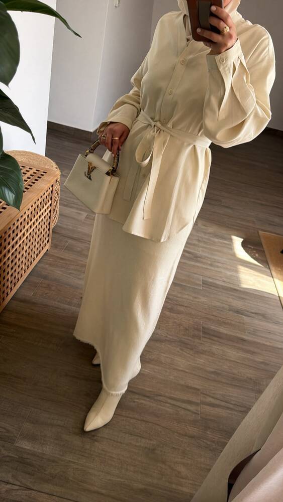 V-neck Belted Top w/ Knitted Skirt