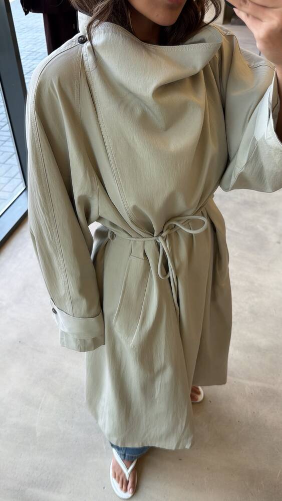 Open Long Windbreaker w/ Belt