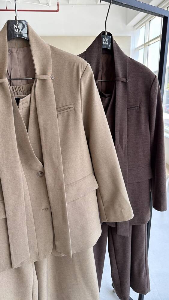 Double-tab Belted Set