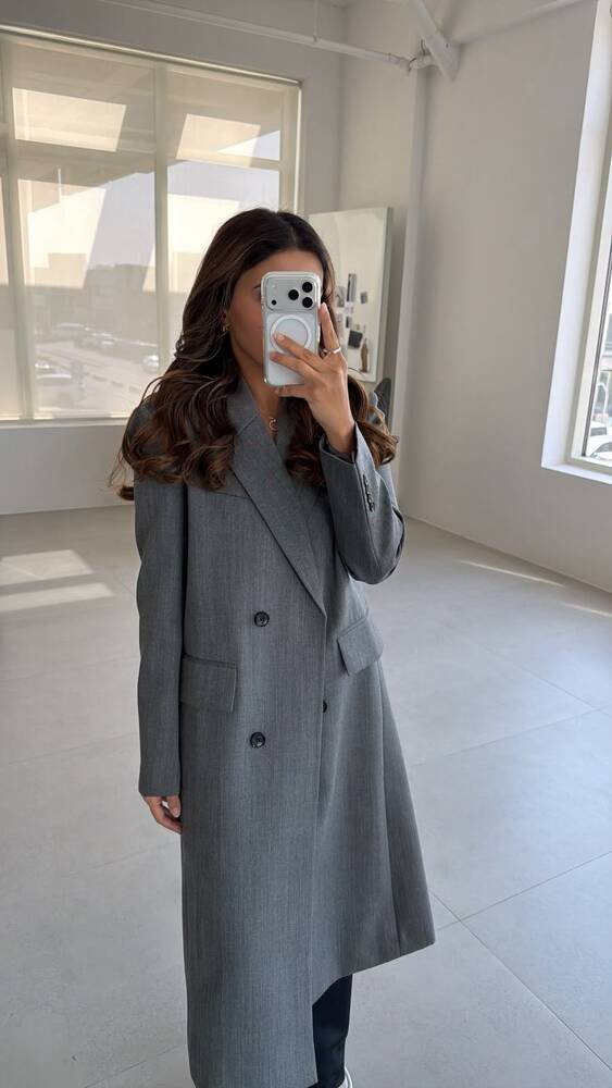 Sharp Lapel Long Blazer