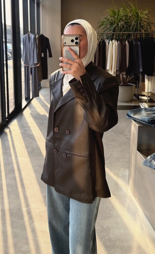 Collared Leather 4-button Jacket