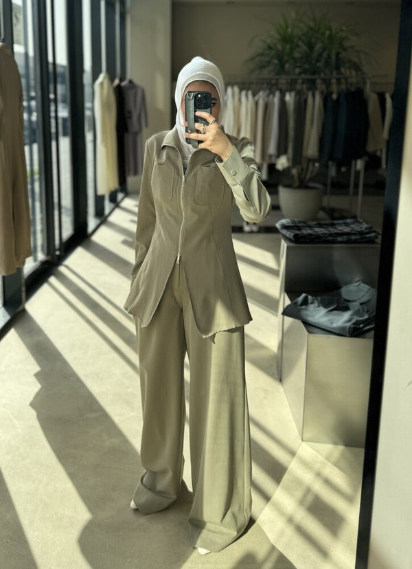 Front Slit-zip Set